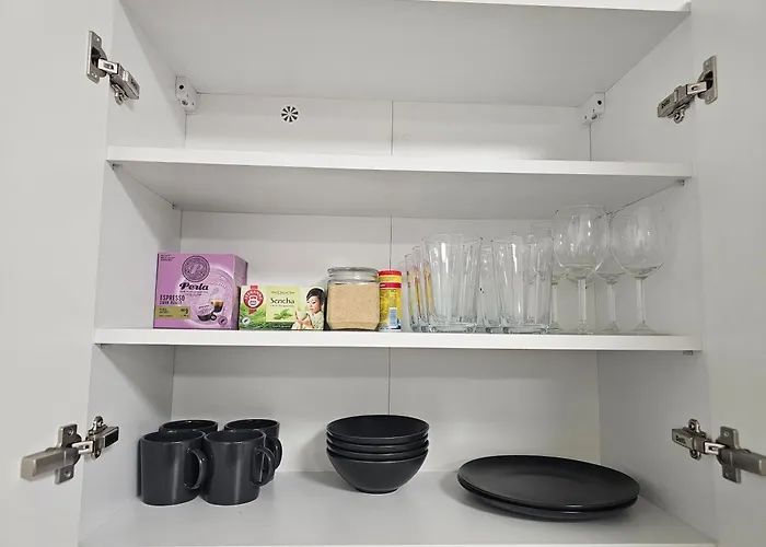 شقة Centre Luxury & Parking - With Large Glass Balcony